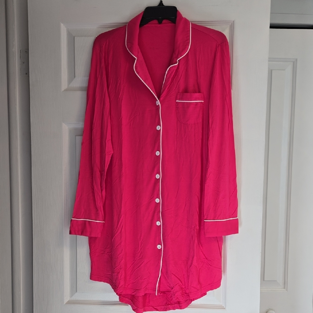 Source Unknown Fuchsia Button-Up Sleep Shirt